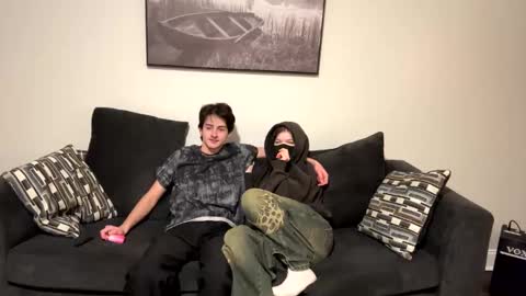 Snapshot of bluskyzz chatting on 02.12.25 BluSky online show from 02.12.25