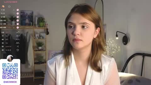 Snapshot of blytheaven chatting on 02.23.25 Erica online show from 02.23.25