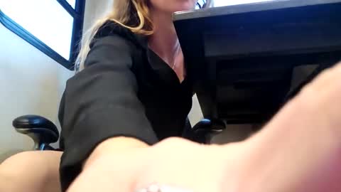 MamaMorgan online show from 11.02.25