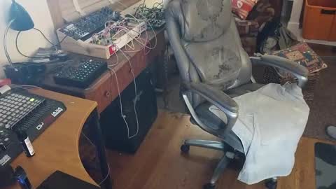 Snapshot of bnitehawk1234 chatting on 09.20.25 harry cockins online show from 09.20.25