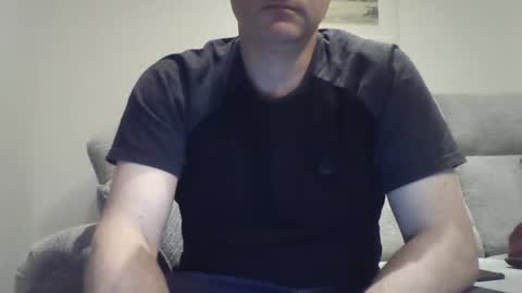 Snapshot of bobby_113 chatting on 12.06.24 bobby_113 online show from 12.06.24