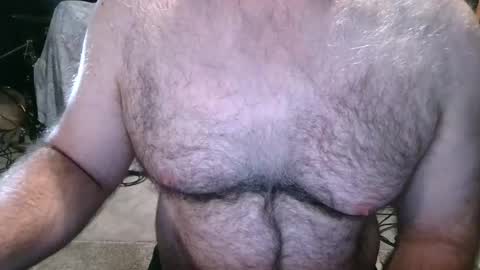 Snapshot of bobbyhill27b chatting on 10.12.25 BobbyHill27b online show from 10.12.25