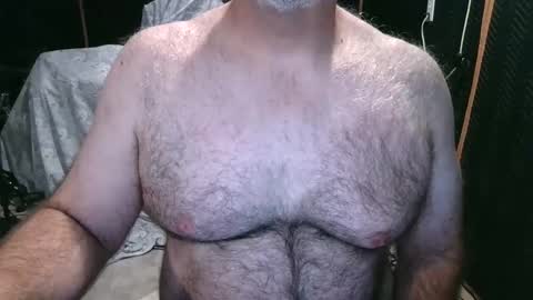 Snapshot of bobbyhill27b chatting on 11.05.25 BobbyHill27b online show from 11.05.25