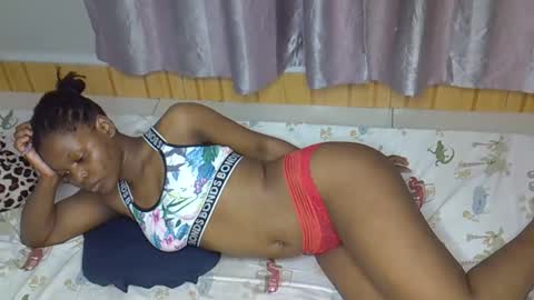 Snapshot of body_desire1 chatting on 02.21.26 body_desire1 online show from 02.21.26