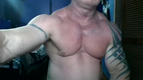 Snapshot of bodybuilder_250 chatting on 07.19.26 bodybuilder_250 online show from 07.19.26