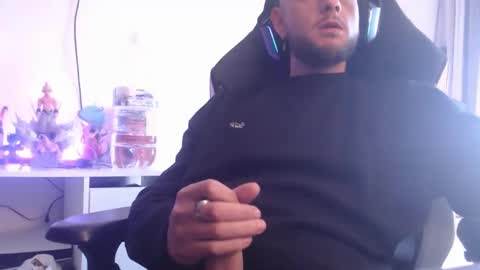 bodyking69 online show from 01.30.25