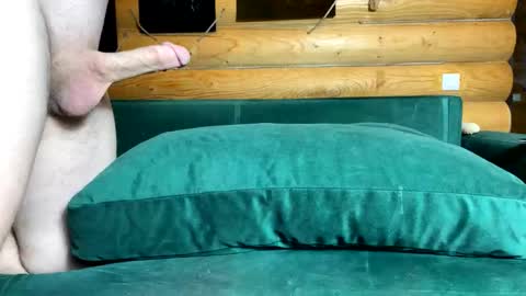 Snapshot of bohemianrhapsody1 chatting on 10.28.25 Nail and Olivia online show from 10.28.25