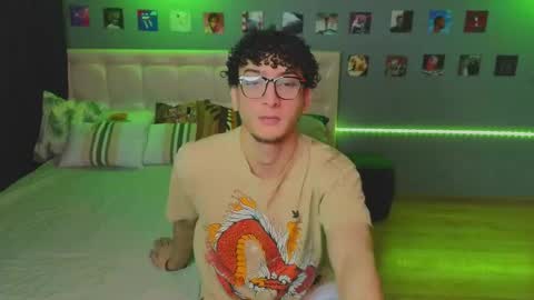 Snapshot of boicute chatting on 02.11.25 ALEXPVT IS OPEN online show from 02.11.25