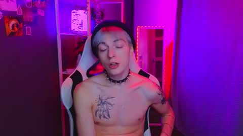 Snapshot of boicute chatting on 02.16.25 ALEXPVT IS OPEN online show from 02.16.25