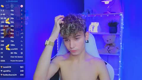 Snapshot of boicute chatting on 02.28.25 ALEXPVT IS OPEN online show from 02.28.25