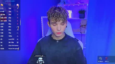 Snapshot of boicute chatting on 03.08.25 ALEXPVT IS OPEN online show from 03.08.25