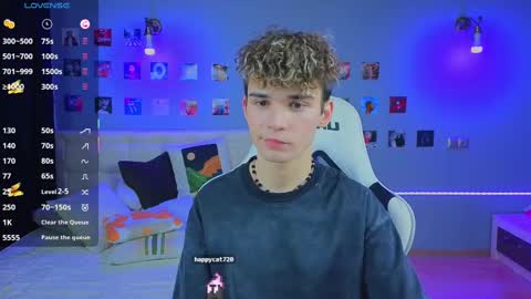 Snapshot of boicute chatting on 03.09.25 ALEXPVT IS OPEN online show from 03.09.25