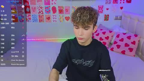 Snapshot of boicute chatting on 03.10.25 ALEXPVT IS OPEN online show from 03.10.25