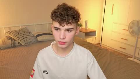 Snapshot of boicute chatting on 09.12.25 ALEXPVT IS OPEN online show from 09.12.25