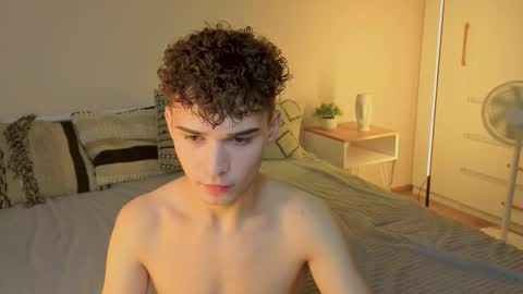 Snapshot of boicute chatting on 09.19.25 ALEXPVT IS OPEN online show from 09.19.25