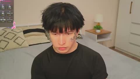 Snapshot of boicute chatting on 10.08.25 ALEXPVT IS OPEN online show from 10.08.25