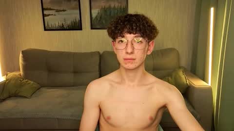 Snapshot of boicute chatting on 10.10.25 ALEXPVT IS OPEN online show from 10.10.25