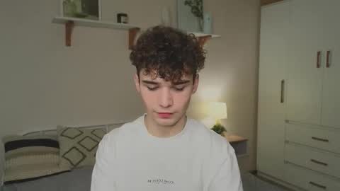 Snapshot of boicute chatting on 10.13.25 ALEXPVT IS OPEN online show from 10.13.25