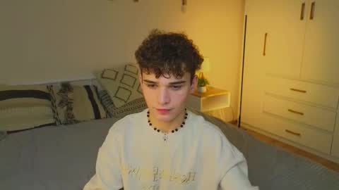 Snapshot of boicute chatting on 10.17.25 ALEXPVT IS OPEN online show from 10.17.25