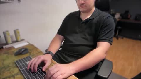 Snapshot of bokusa_ger_dev chatting on 02.11.26 Your Slave online show from 02.11.26