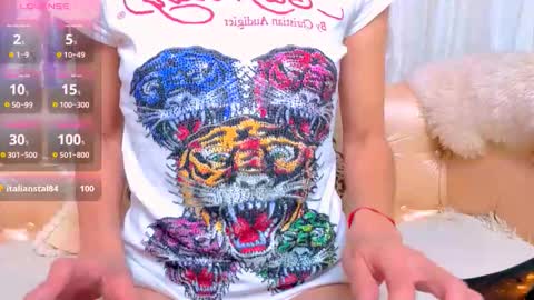 Snapshot of bom_mia_bom chatting on 10.23.25 Mia online show from 10.23.25