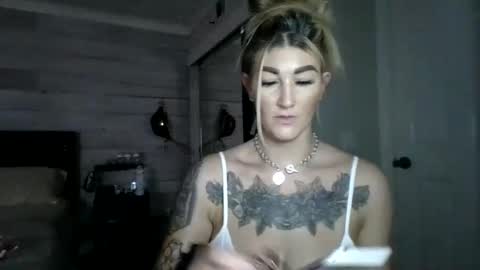 Snapshot of bombshellbaddieoc chatting on 09.11.25 bombshellbaddieoc online show from 09.11.25