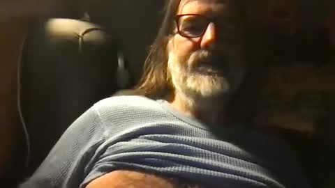 Snapshot of bonderbarney chatting on 01.11.25 BonderBarney online show from 01.11.25