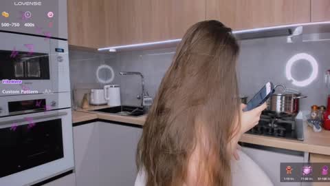 Snapshot of bondgirl4fun chatting on 12.07.24 Olly online show from 12.07.24