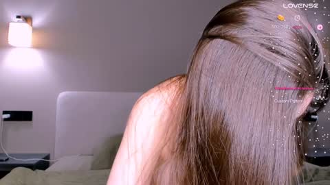 Snapshot of bondgirl4fun chatting on 01.31.25 Olly online show from 01.31.25