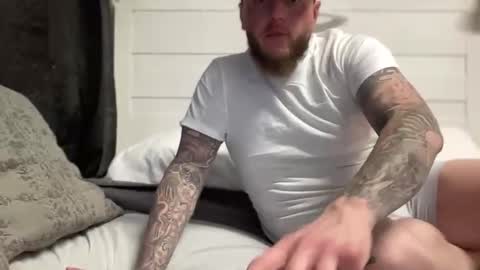 Snapshot of boner4you1994 chatting on 02.15.26 boner4you1994 online show from 02.15.26