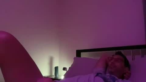 Snapshot of boningfordollars chatting on 10.12.25 Janessa and Alex online show from 10.12.25