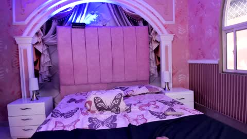 Snapshot of bonnie__milf chatting on 01.19.25 bonnie online show from 01.19.25