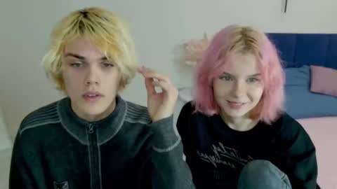 Snapshot of bonnie_and_c1yde chatting on 11.01.25 Jessy Mark online show from 11.01.25