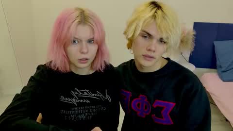 Snapshot of bonnie_and_c1yde chatting on 11.04.25 Jessy Mark online show from 11.04.25