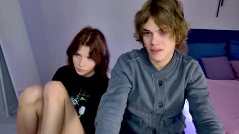 Snapshot of bonnie_and_c1yde chatting on 11.24.25 Jessy Mark online show from 11.24.25