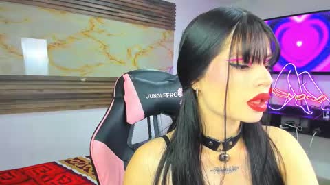 Snapshot of bonnie_bu chatting on 09.16.25 becky online show from 09.16.25