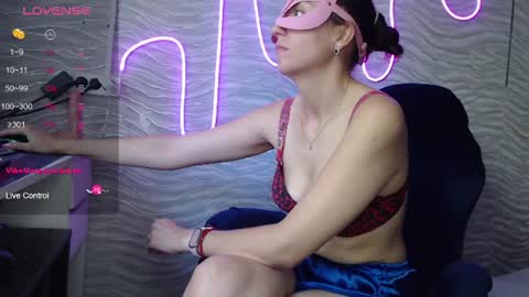 Snapshot of bonny_klyde95 chatting on 07.21.26 bonny_klyde95 online show from 07.21.26