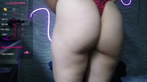 Snapshot of bonny_klyde95 chatting on 07.29.26 bonny_klyde95 online show from 07.29.26