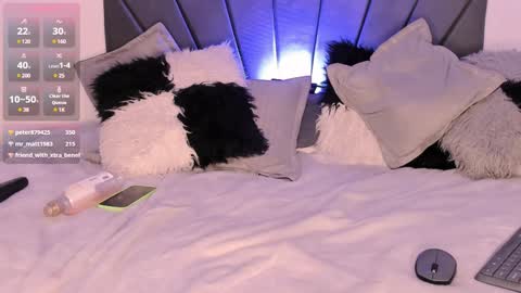 Bonny Shine online show from 12.16.24