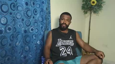 Snapshot of bonsai160723 chatting on 02.04.26 kevin hart online show from 02.04.26