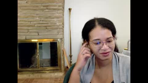 Queen Bon Vivantt online show from 10.21.25