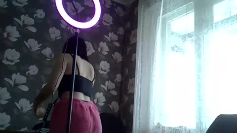 Snapshot of bony_may4 chatting on 12.20.24 bony_may4 online show from 12.20.24