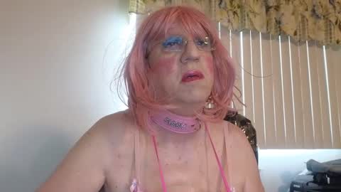 sissy slut boobi online show from 09.08.25