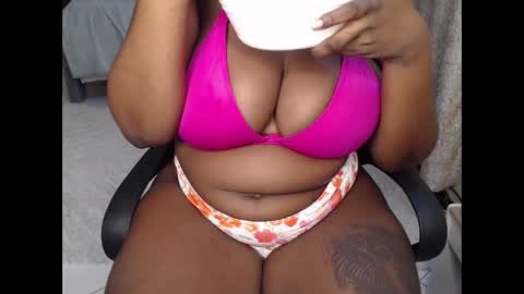 Snapshot of booby_candy chatting on 05.06.26 booby_candy online show from 05.06.26