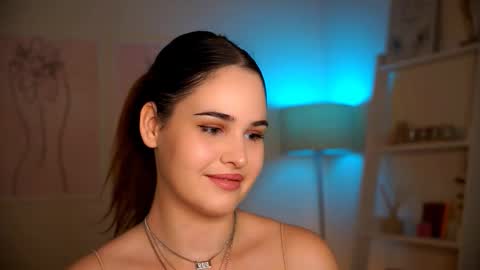 Snapshot of boobyybliss chatting on 10.28.25 boobyybliss online show from 10.28.25