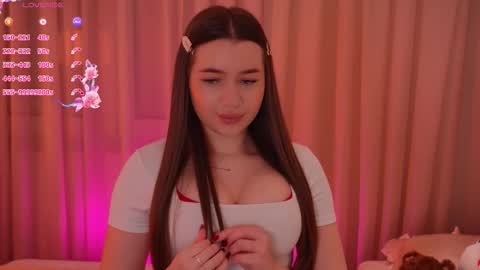 Snapshot of boootyfrytti chatting on 11.23.25 boootyfrytti online show from 11.23.25