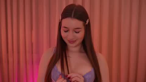 Snapshot of boootyfrytti chatting on 11.25.25 boootyfrytti online show from 11.25.25