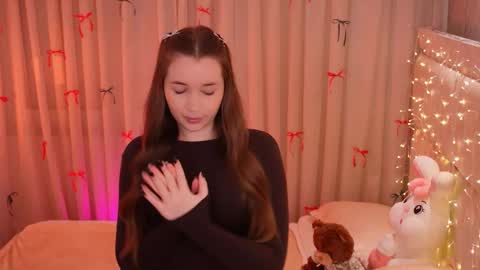 Snapshot of boootyfrytti chatting on 12.15.25 boootyfrytti online show from 12.15.25