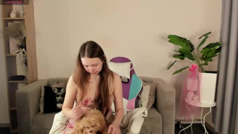 Milena online show from 05.12.26