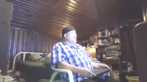 Booshwa online show from 11.07.25